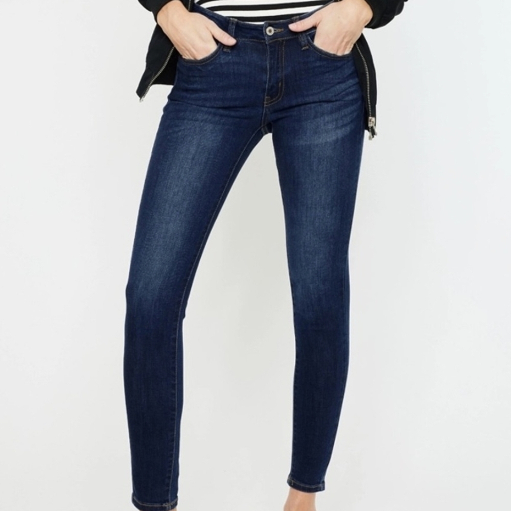 KanCan Alani Mid Rise Super Skinny Jeans Size 9 28
